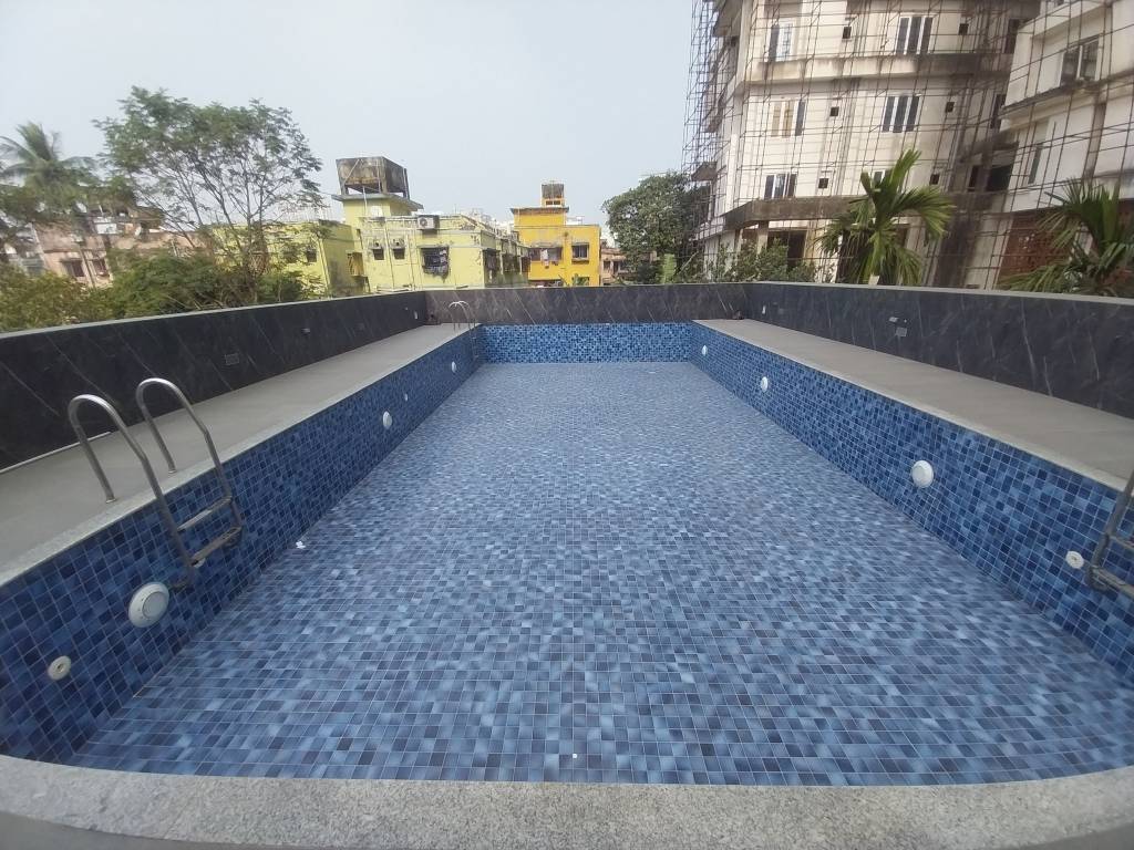  regency Swimming Pool