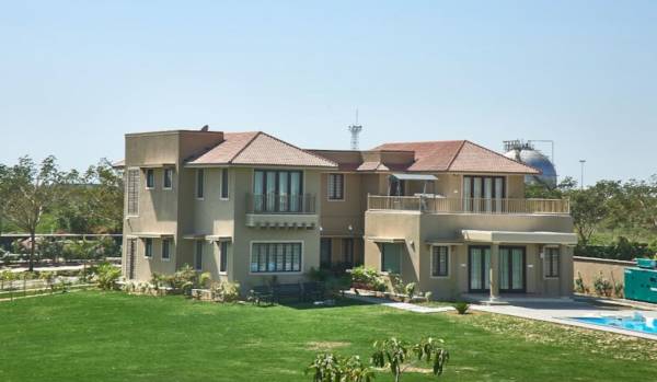 Elevation kalhaar-blues-and-greens Elevation