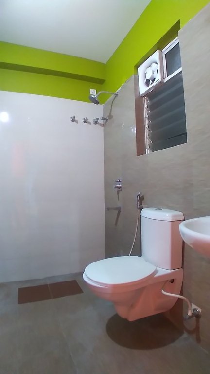  silver space Bathroom