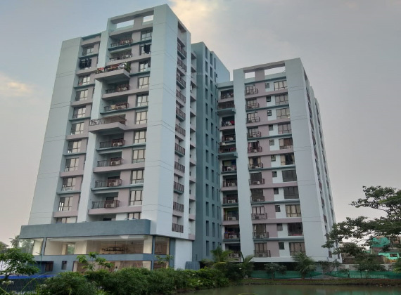 Elevation main of Merlin Legacy