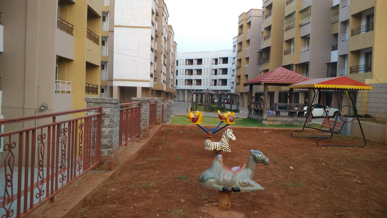  rose garden Images for Amenities of Triaxis Rose Garden