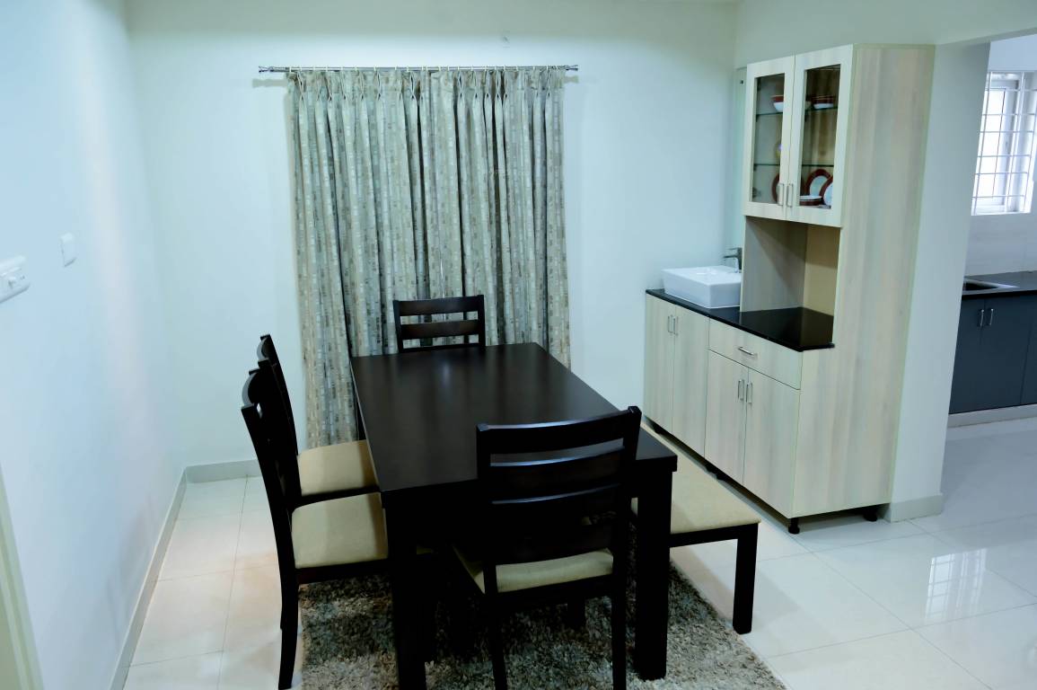  green city homes Dining Area