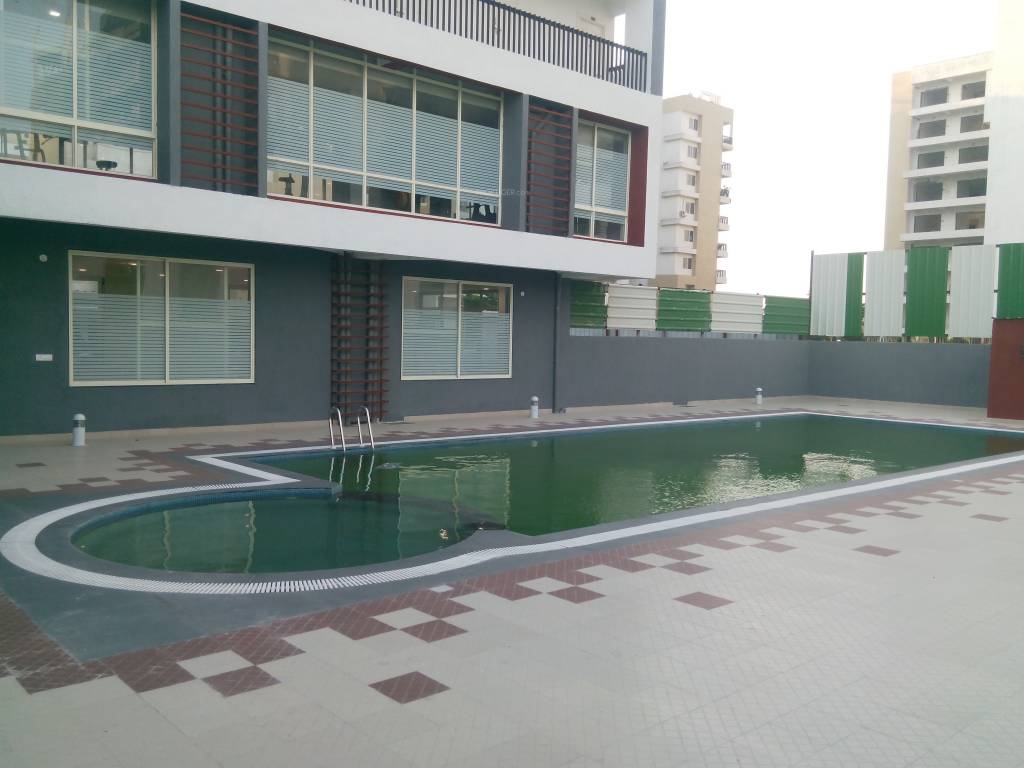 heights apartments Swimming Pool