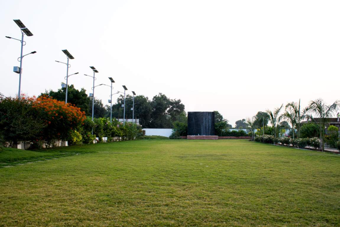  shree mahalaxmi villa Landscaped Gardens