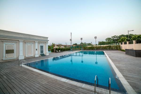  hyde-park-bungalows Swimming Pool