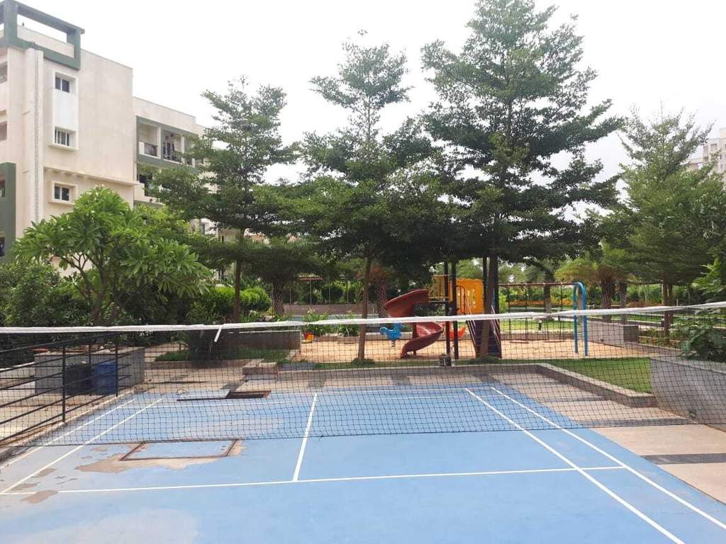  karmel Badminton Court