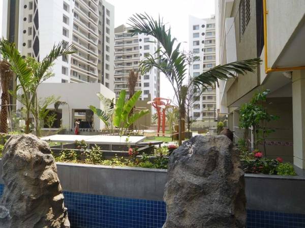  happy-glorious-phase-2 Landscaped Gardens