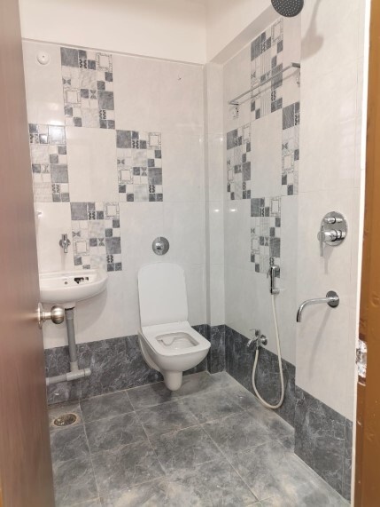  pr plaza Bathroom