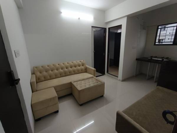  pr-plaza Living Area