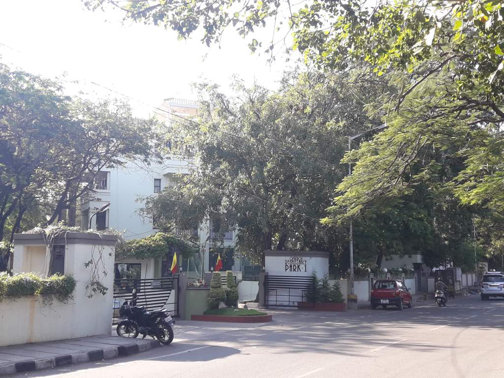  park i Gated Community