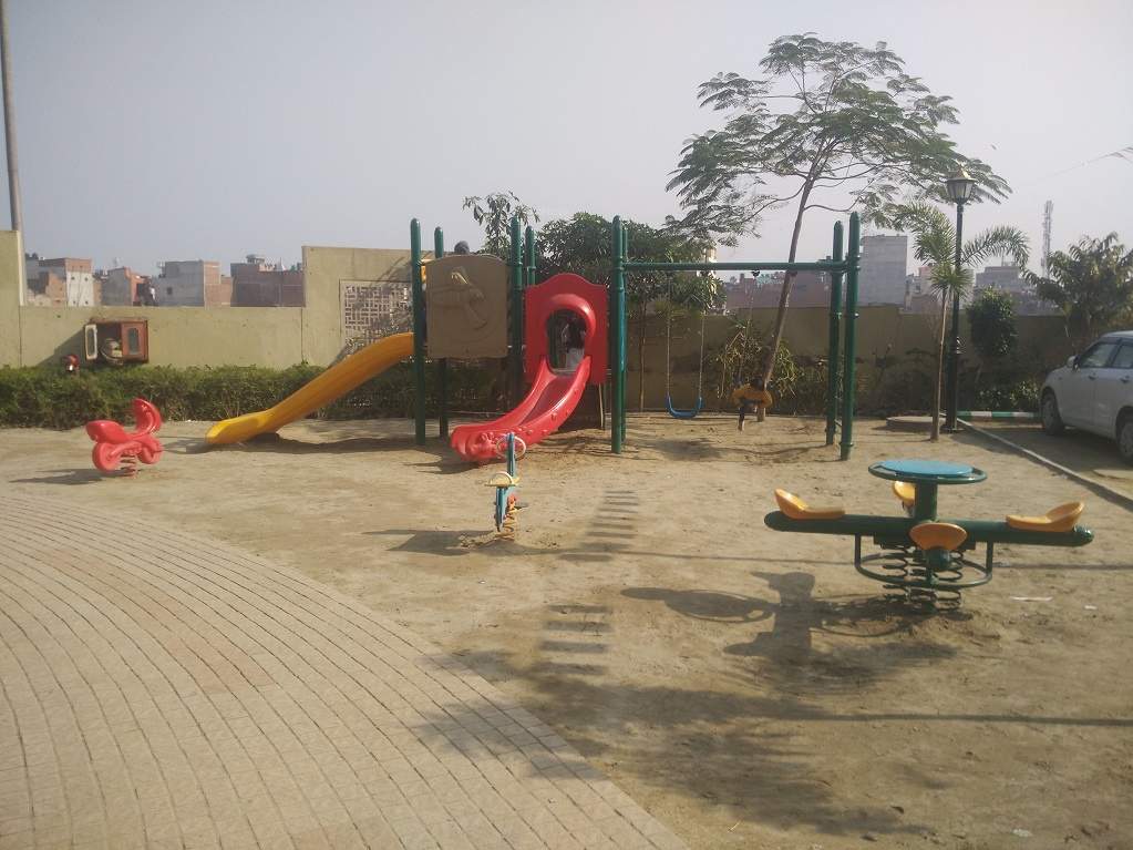  royal garden shalimar city Children's play area