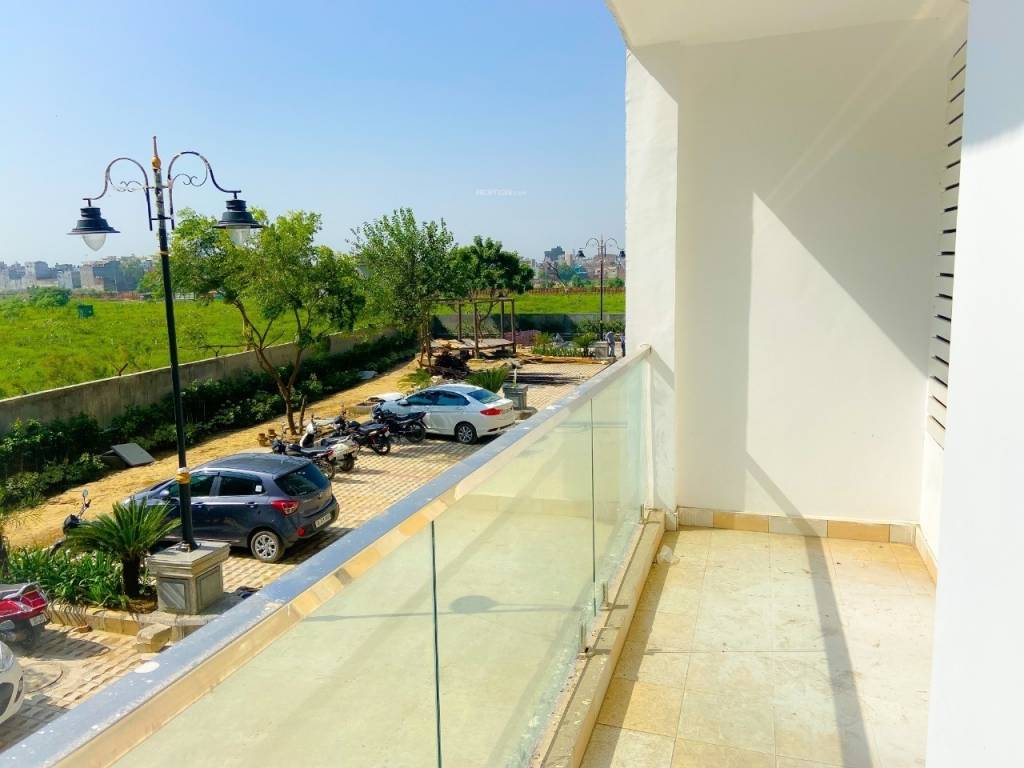 Royal Garden Shalimar City