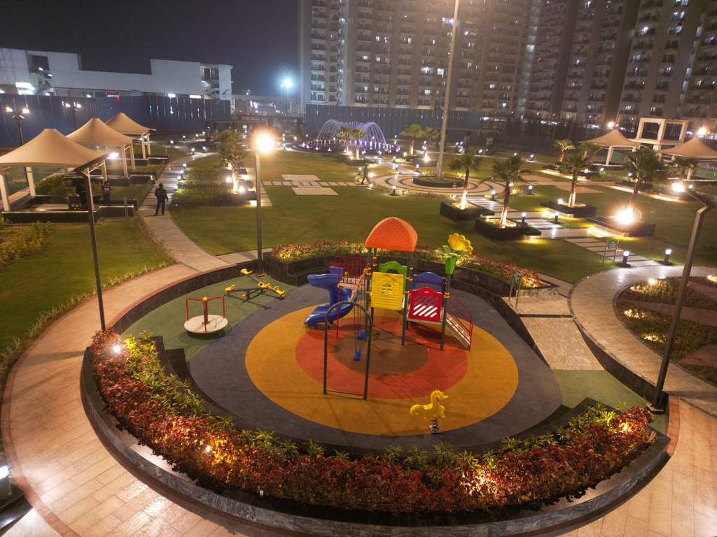  greens 2 Children's play area