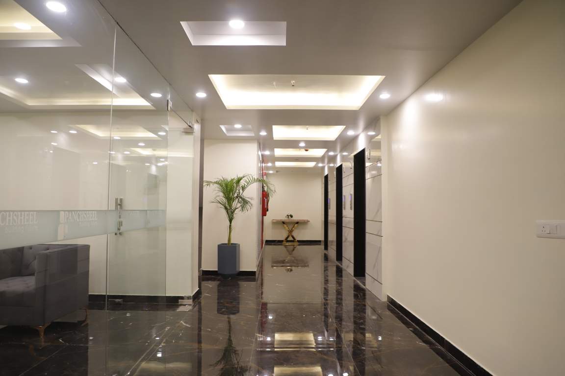  greens 2 Entrance Lobby