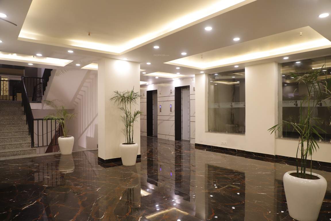  greens 2 Entrance Lobby