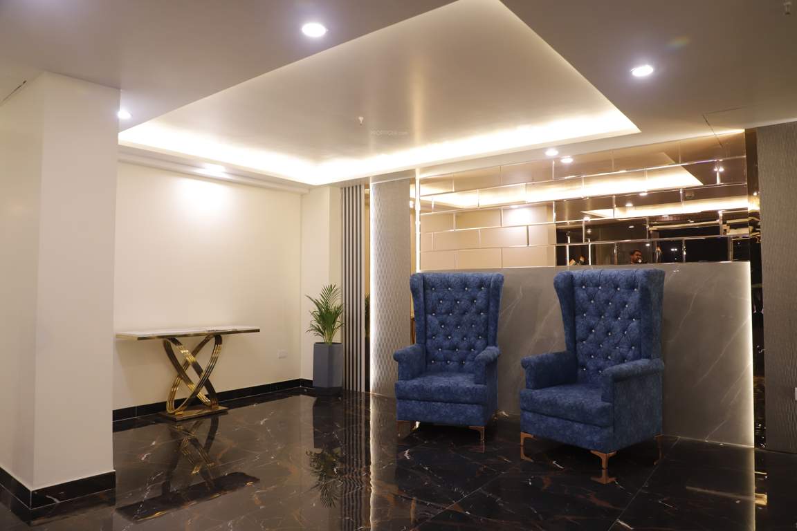  greens 2 Entrance Lobby