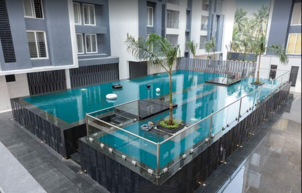 Swimming Pool amenities of Appaswamy Platina