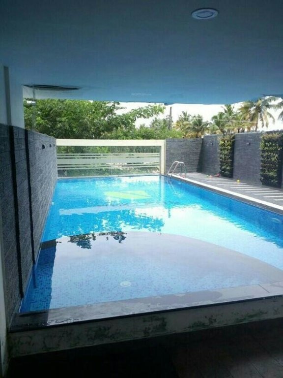 dd silver stone Swimming Pool