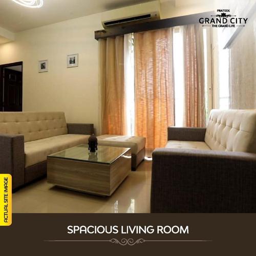  grand-city Living Area