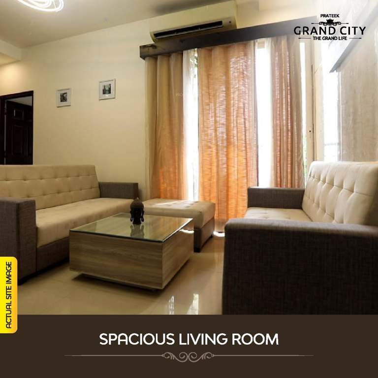  grand city Living Area