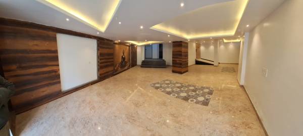 Others la-palacia Others