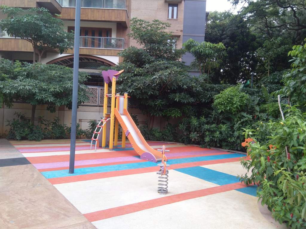 kingfisher towers Children's play area