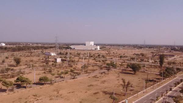 Plot kanak-vatika Plot