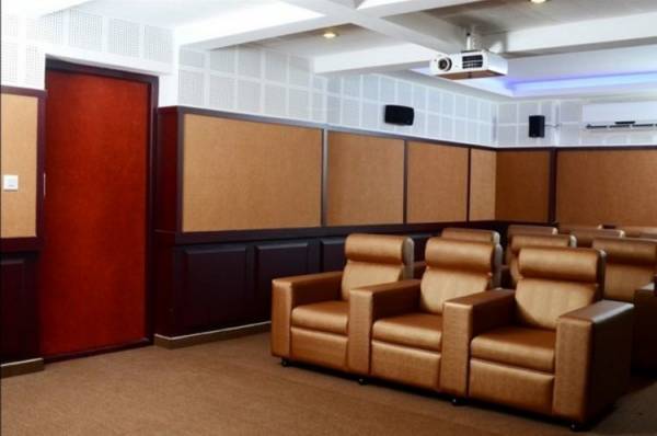 Others cyber-view Others