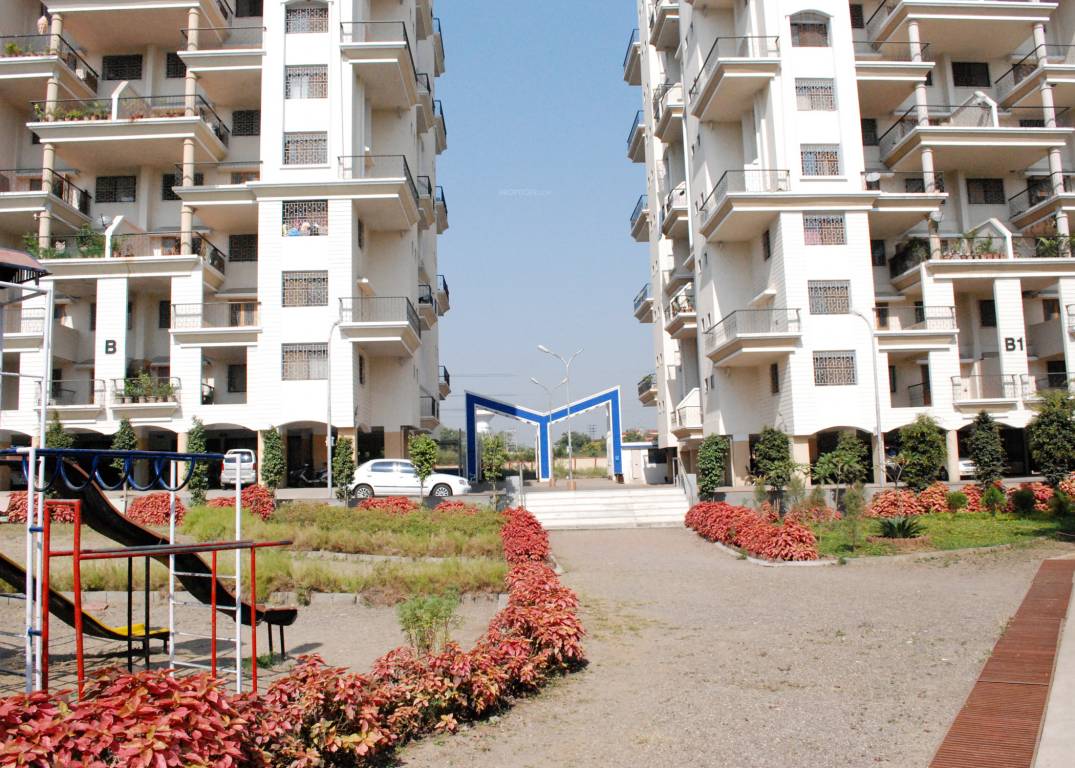 Sudhir Mandke Advantage Homes