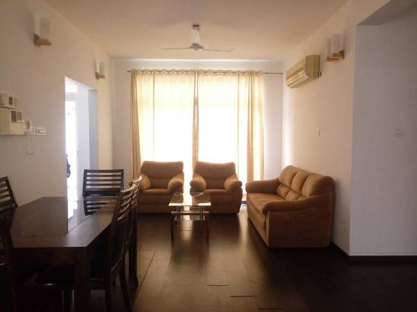  aura-one Living Area