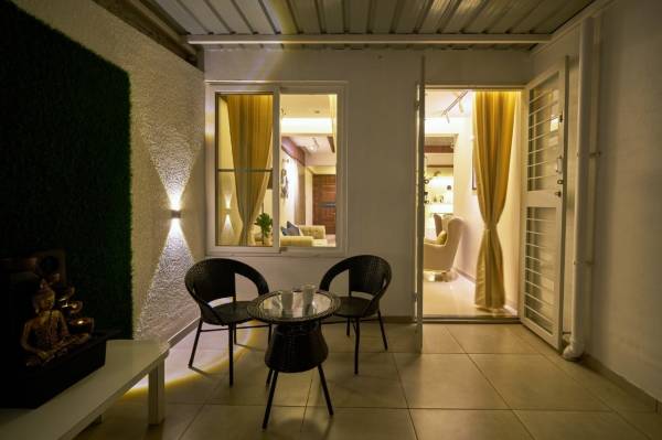 Balcony prestige-phase-iii Balcony