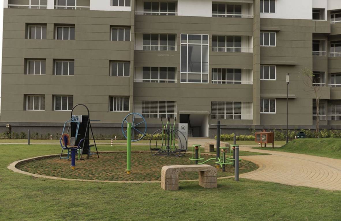 z 1 Landscaped Gardens