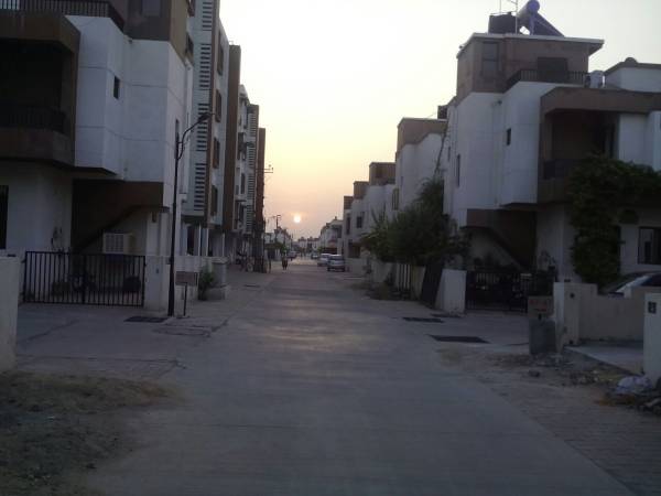  antica-villa Internal Roads