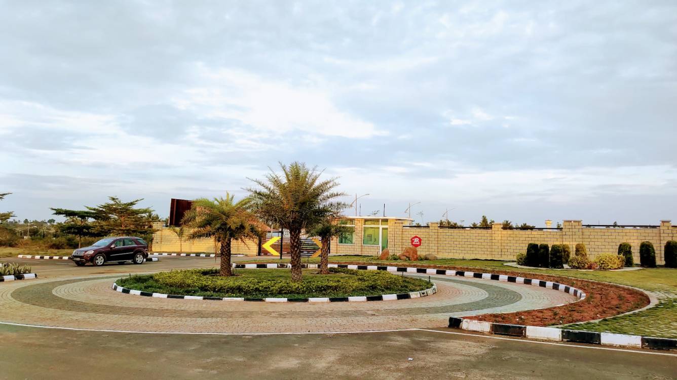  urbania plots Others