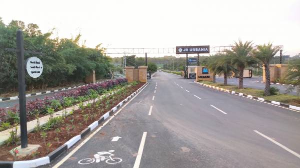  urbania-plots Others