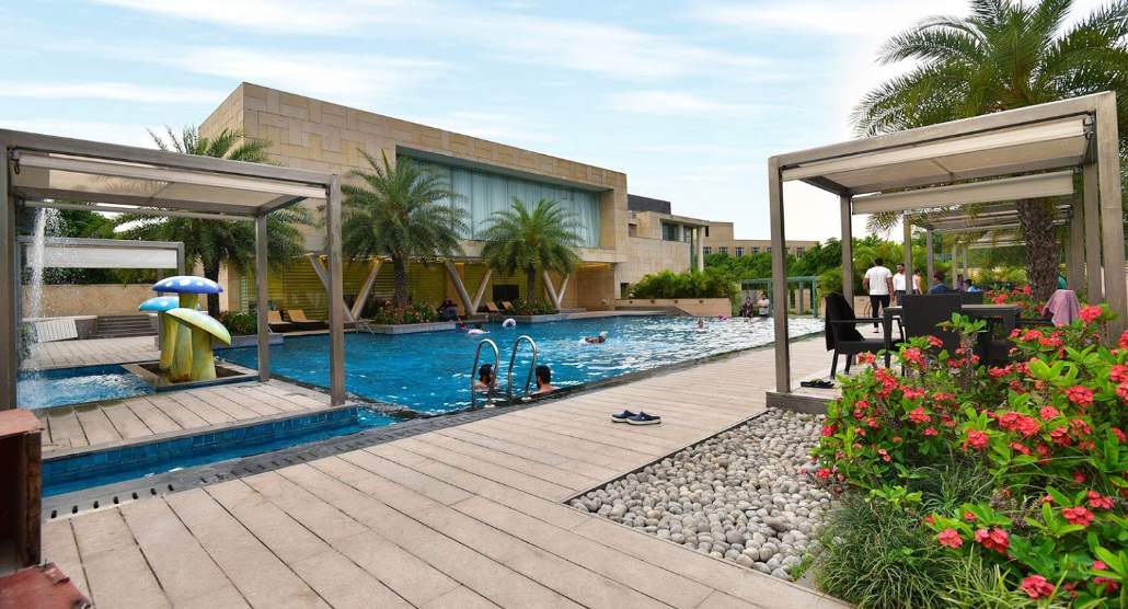  ambrosia floors Swimming Pool