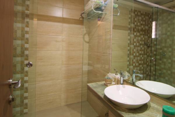  glass-house Bathroom