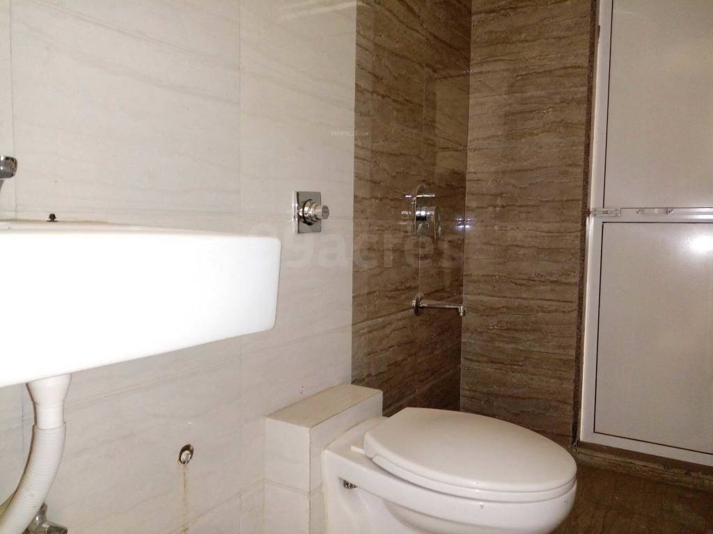  white wings Bathroom