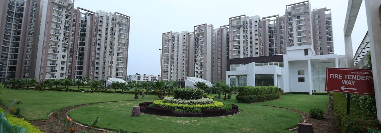  royal citi apartments Landscaped Gardens