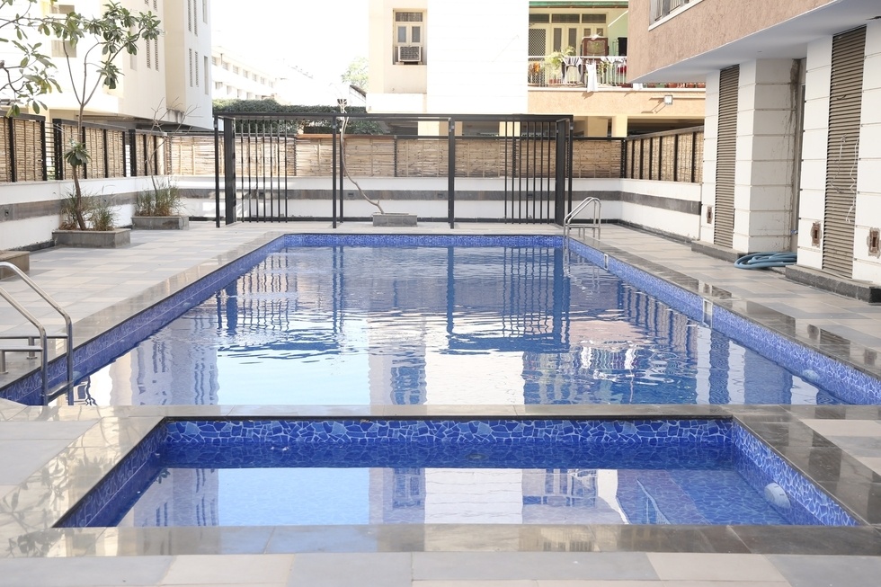  kohinoor residency Swimming Pool