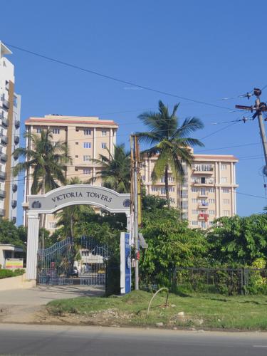  victoria-towers Images for Project