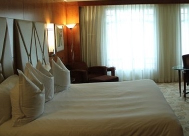  melbourne-park Bedroom