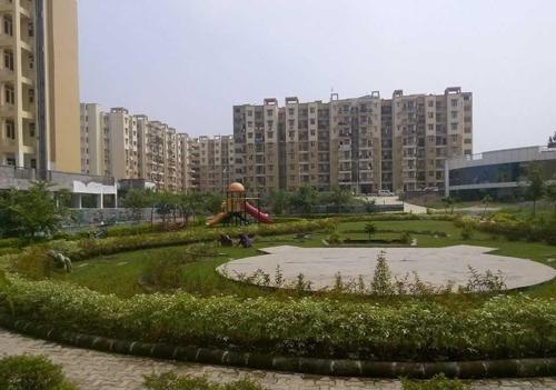  jurs-country Landscaped Gardens