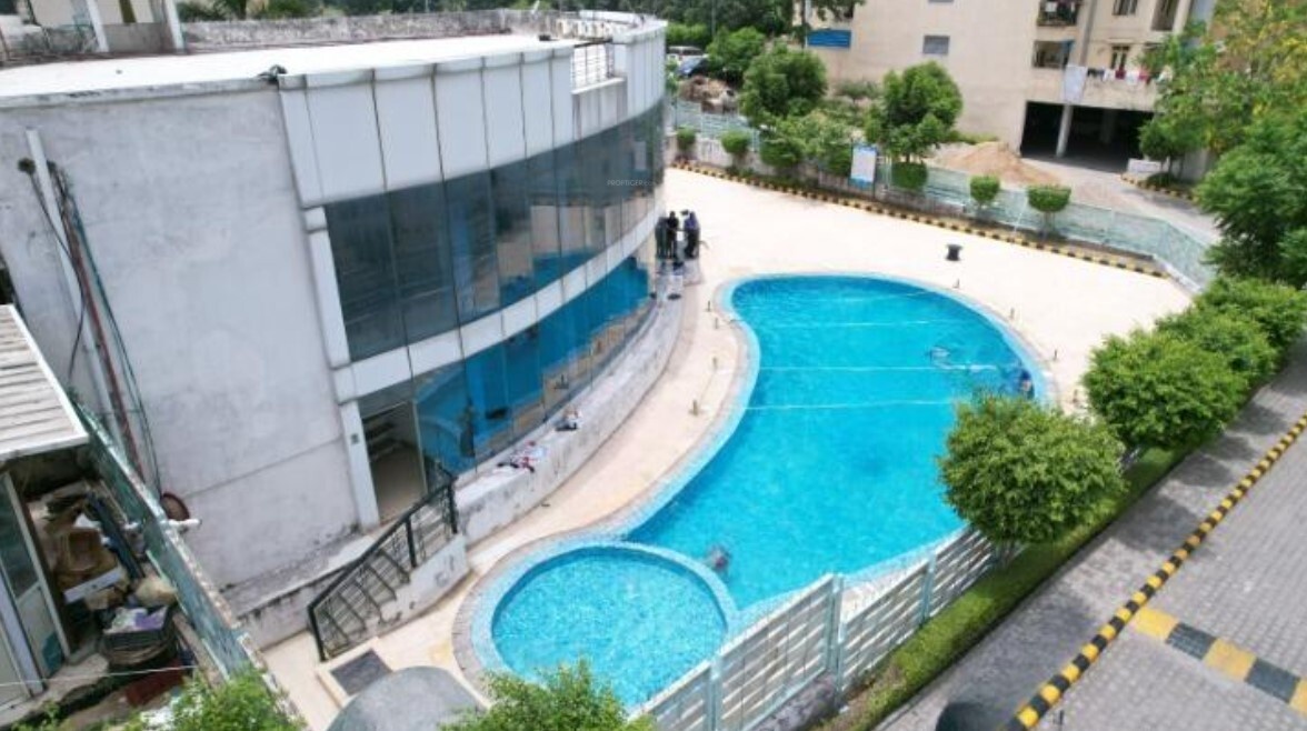 jurs country Swimming Pool