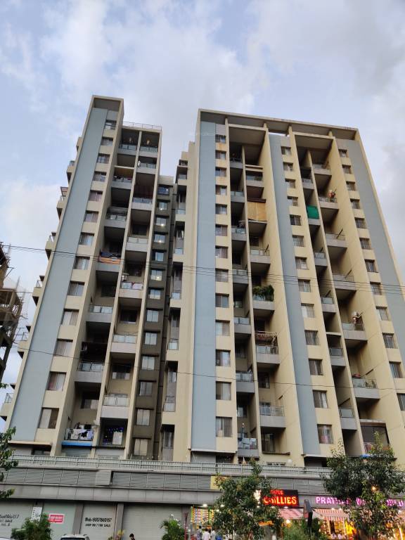 life montage Elevation