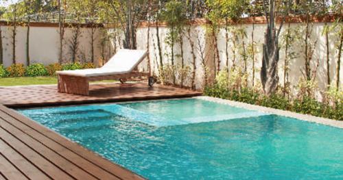  manor-villas Swimming Pool