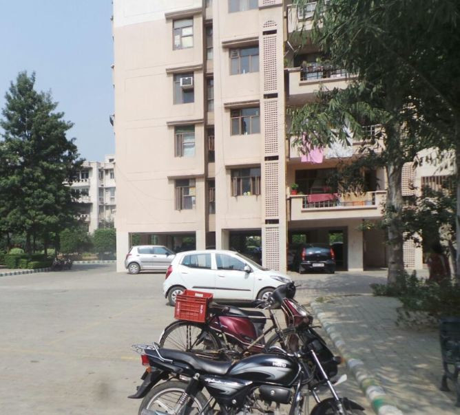  hewo apartment Car Parking