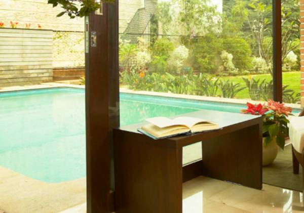 Swimming Pool shine-on Swimming Pool