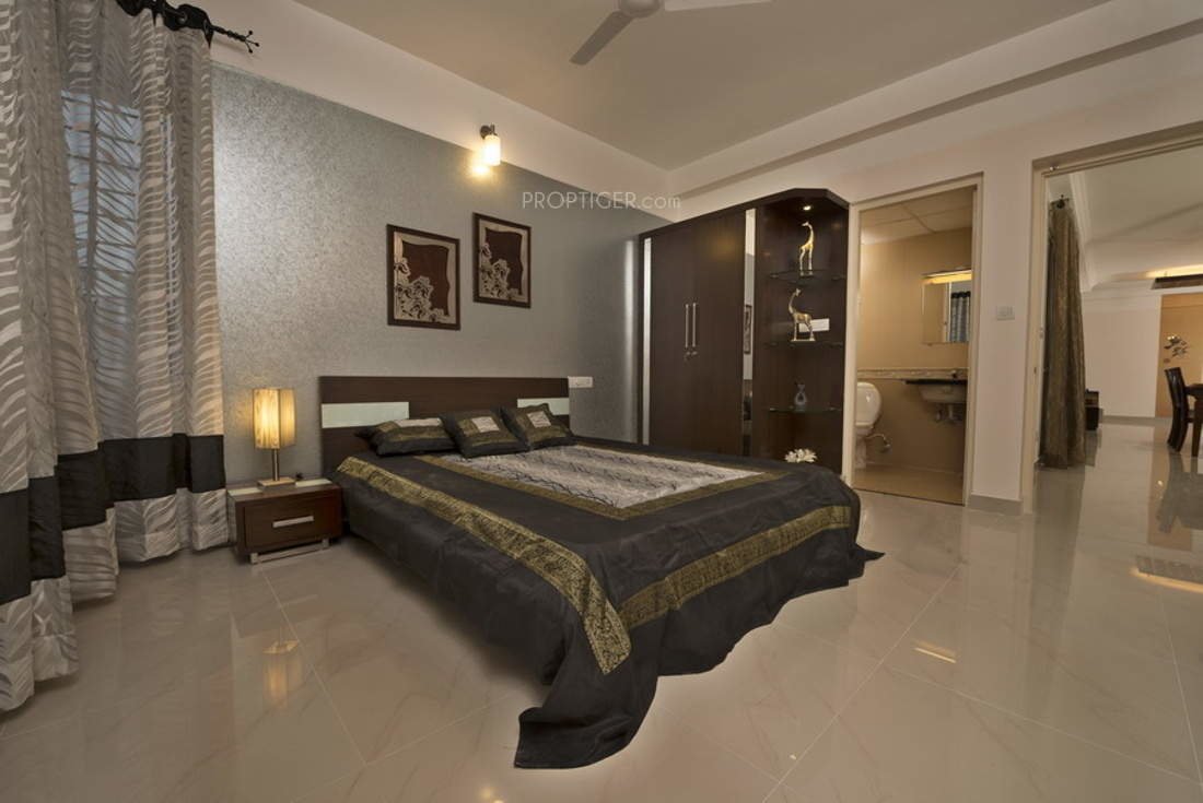  cyber palms cherry Bedroom