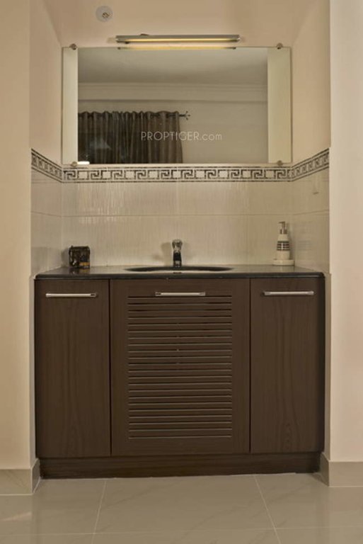  cyber palms cherry Lobby